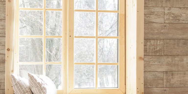 Exploring the Benefits of Casement Windows for Freeland Homes