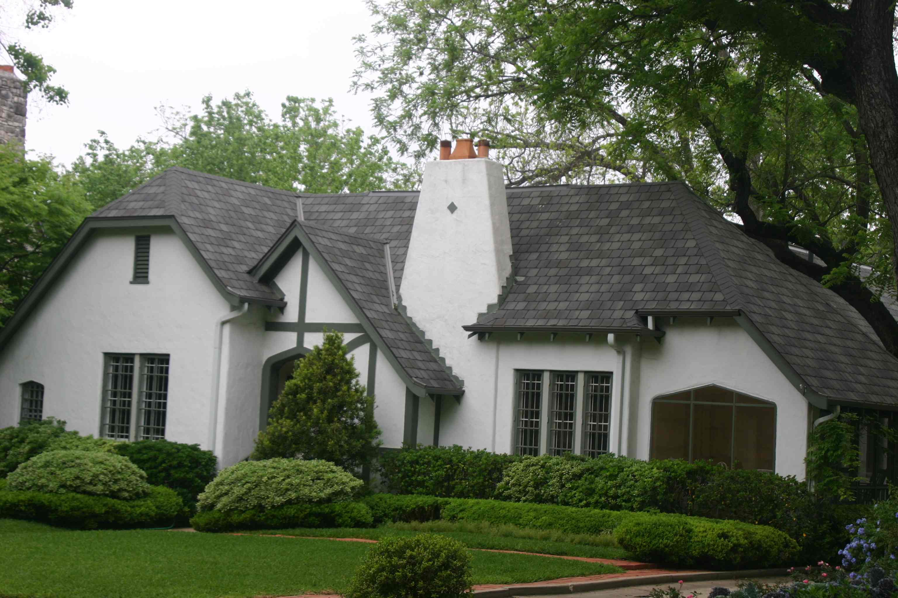 Metal Roof Leaks: Common Causes and Best Repair Solutions